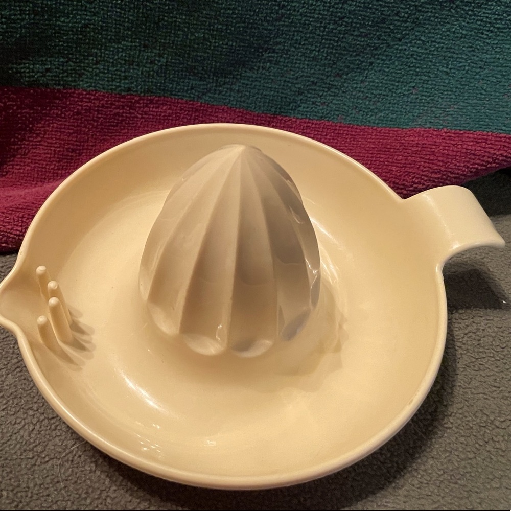 Vintage Hand Juicer Made Out Of Aycrlic